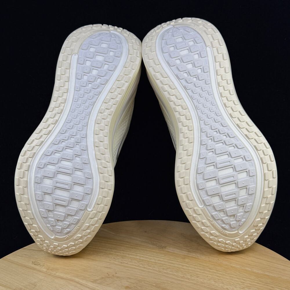 Nike Vomero Plus Sail Summit White Running Sneakers HV8154-105 Womens Size 9 - Picture 8 of 9